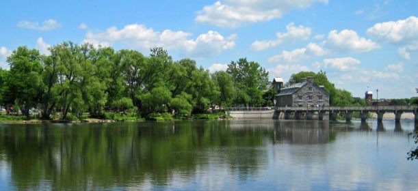 576094_3928116487045_1339480752_n